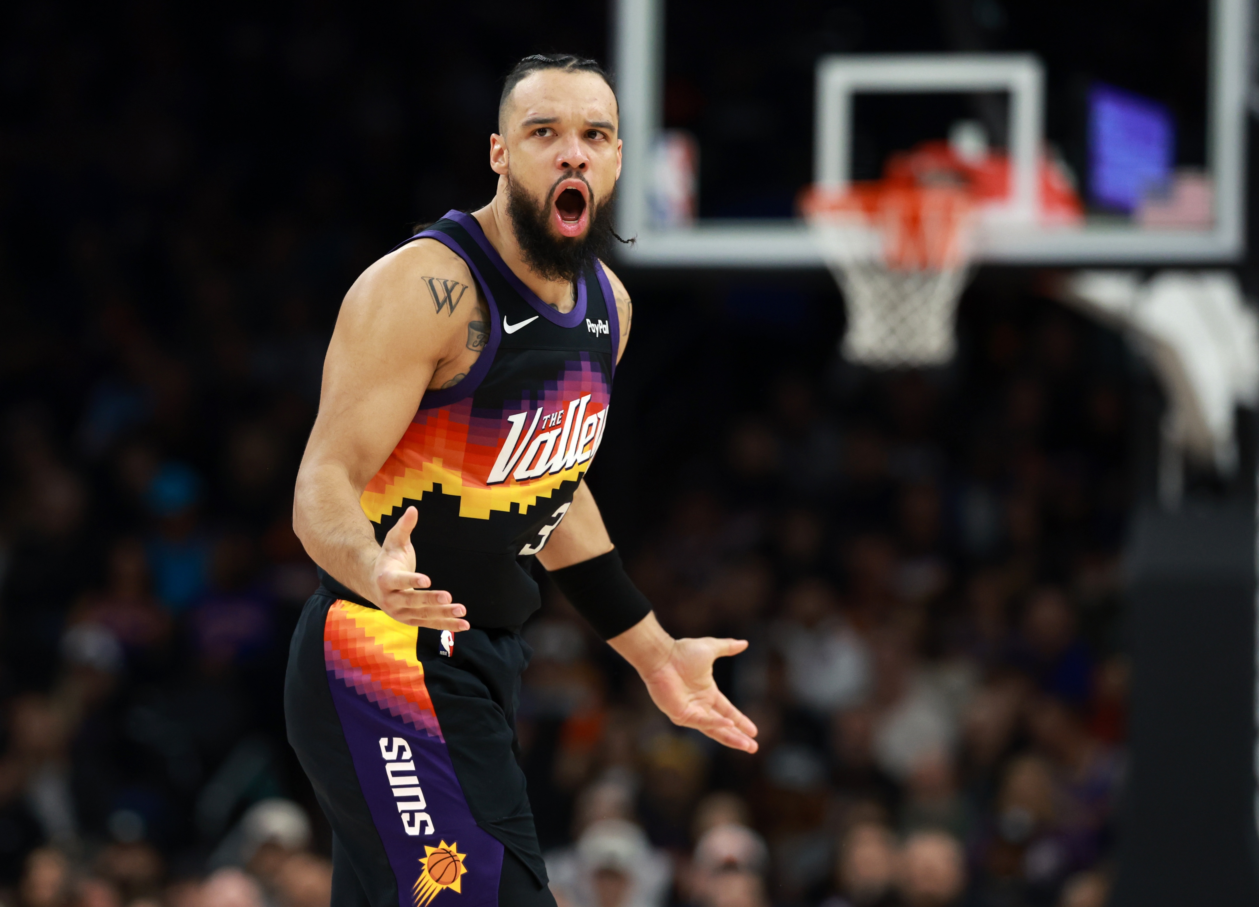 kaiyun 官网-上头啊!狄龙24中11&三分10中1拿到25分 技犯+关键恶犯葬送比赛